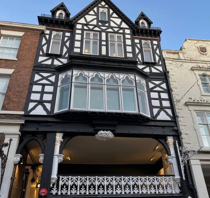 View On The Rows - Overlooking Eastgate Street Chester Luaran gambar